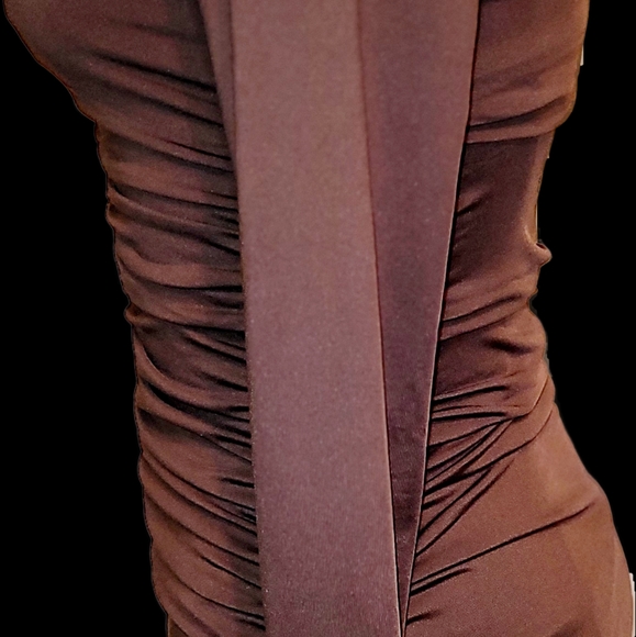 Dress - Picture 3 of 5